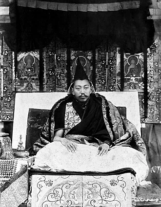 13th Dalai Lama height profile photo