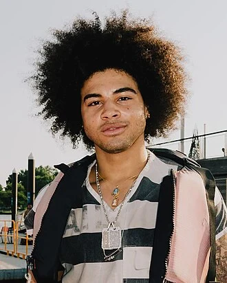 24kGoldn height profile photo