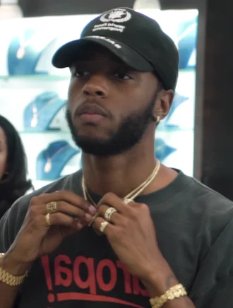 6lack height profile photo