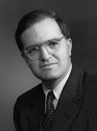 Aage Bohr height profile photo