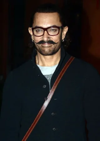 Aamir Khan height profile photo