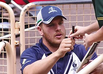 Aaron Finch height profile photo
