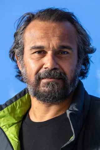 Aaron Pedersen height profile photo