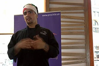 Aarón Sánchez (chef) height profile photo