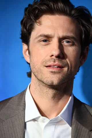 Aaron Tveit height profile photo