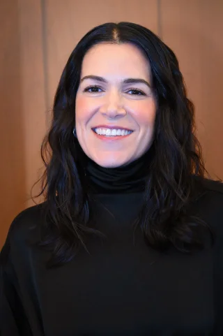 Abbi Jacobson height profile photo