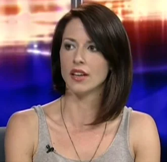 Abby Martin height profile photo