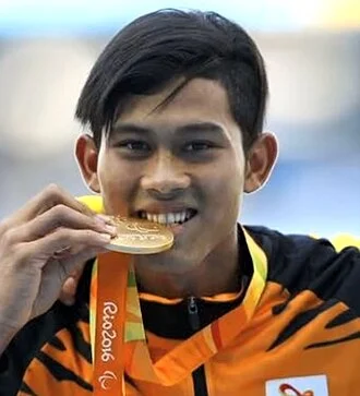 Abdul Latif Romly height profile photo
