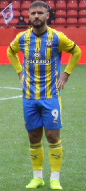 Adam Armstrong (footballer) height profile photo