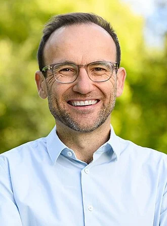 Adam Bandt height profile photo