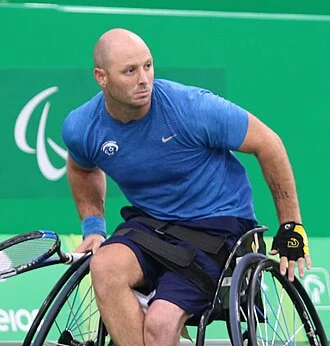 Adam Berdichevsky height profile photo