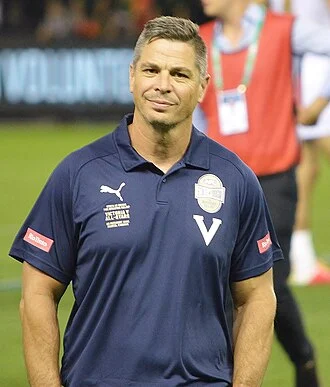 Adam Kingsley height profile photo