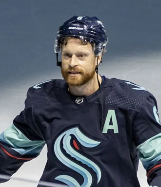 Adam Larsson height profile photo