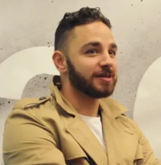 Adam Thomas height profile photo