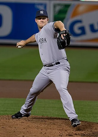 Adam Warren (baseball) height profile photo