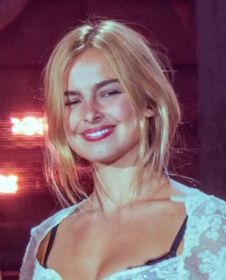 Addison Rae height profile photo