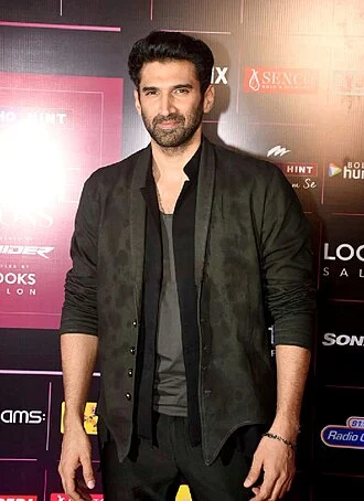Aditya Roy Kapur height profile photo