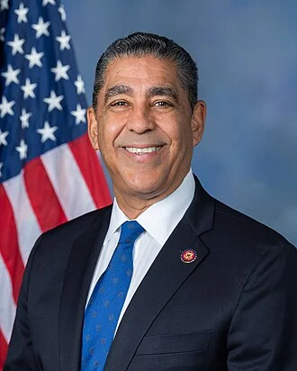 Adriano Espaillat height profile photo
