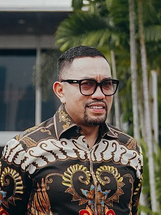 Ahmad Sahroni height profile photo