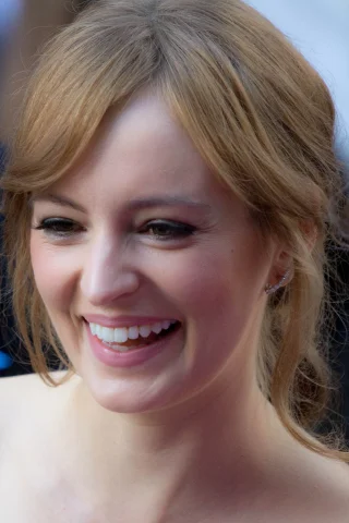 Ahna O'Reilly height profile photo