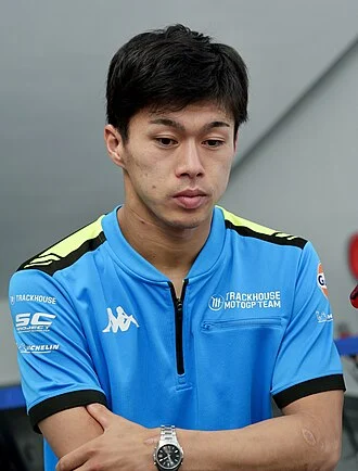 Ai Ogura height profile photo