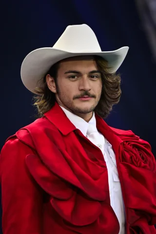 Aidan (singer) height profile photo