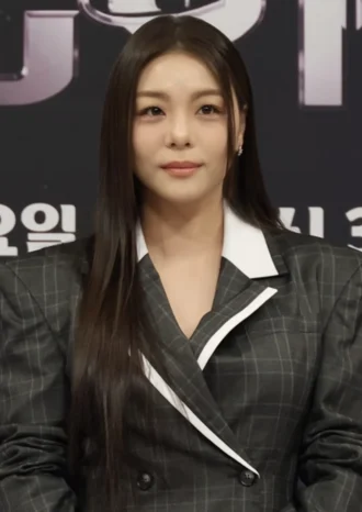 Ailee height profile photo