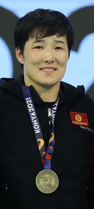 Aiperi Medet Kyzy height profile photo