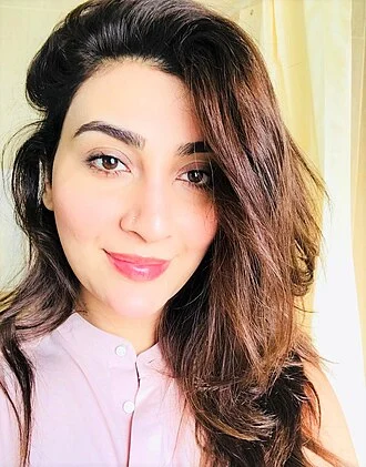 Aisha Uqbah Malik height profile photo