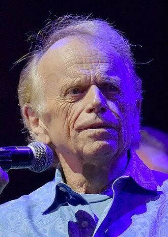 Al Jardine height profile photo
