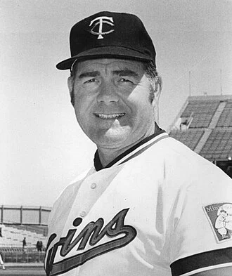 Al Worthington height profile photo