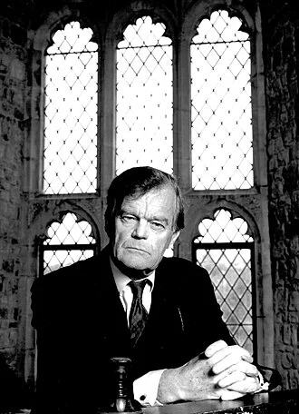 Alan Clark height profile photo