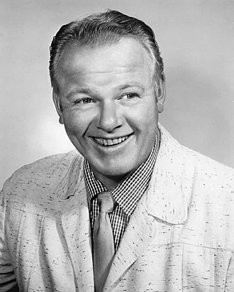 Alan Hale Jr. height profile photo