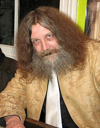 Alan Moore height profile photo