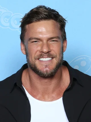 Alan Ritchson height profile photo