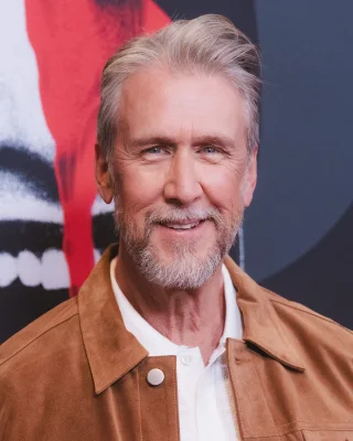 Alan Ruck height profile photo