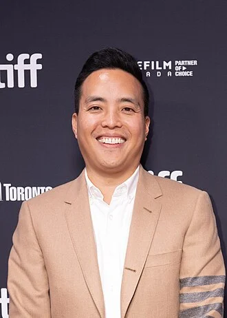 Alan Yang height profile photo