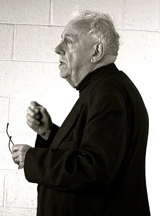 Alasdair MacIntyre height profile photo