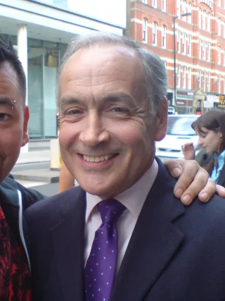 Alastair Stewart height profile photo