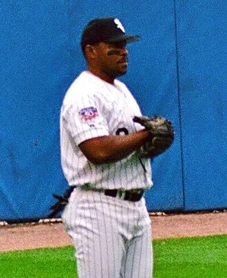 Albert Belle height profile photo