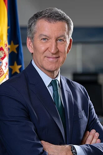 Alberto Núñez Feijóo height profile photo