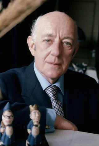 Alec Guinness height profile photo