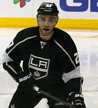 Alec Martinez height profile photo