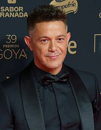 Alejandro Sanz height profile photo