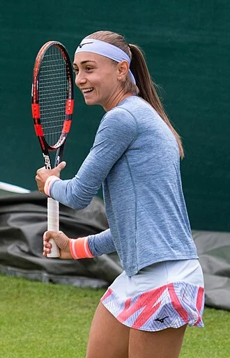 Aleksandra Krunić height profile photo
