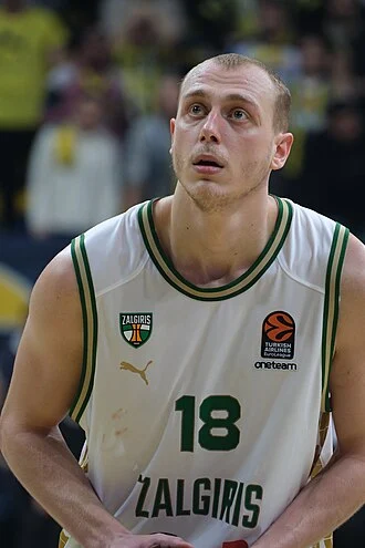 Alen Smailagić height profile photo