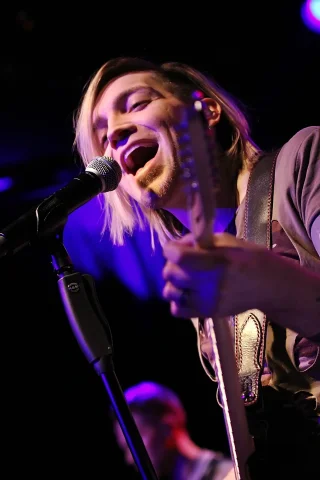 Alex Band height profile photo