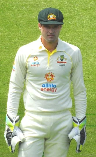 Alex Carey height profile photo