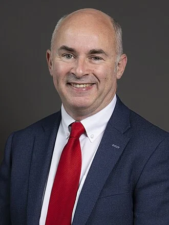 Alex Easton height profile photo
