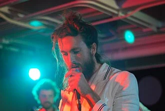 Alex Ebert height profile photo